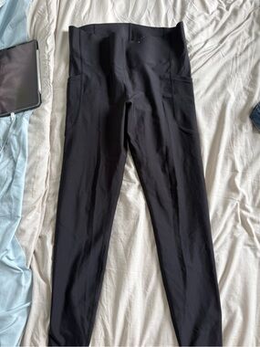 Old Navy Black High-Waist Leggings with Side Pockets